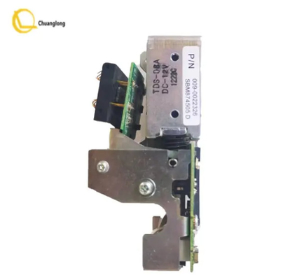 Le module NCR est équipé d'un module de tête IMCRW, des pièces de contact ATM 3Q8 et du lecteur de cartes IC Sankyo 009-0022326.