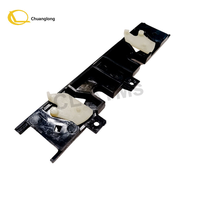 445-0582423 4450582423 ATM Pièces détachées NCR S1 Porte de camion en plastique à cassette avec poussoir Assy NCR poussoir à cassette