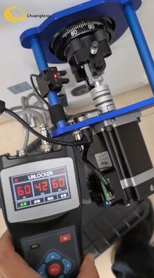 Décodeur de combinaison automatique pour serrures mécaniques de coffres-forts et de guichets automatiques - Équipement d'ouverture professionnel